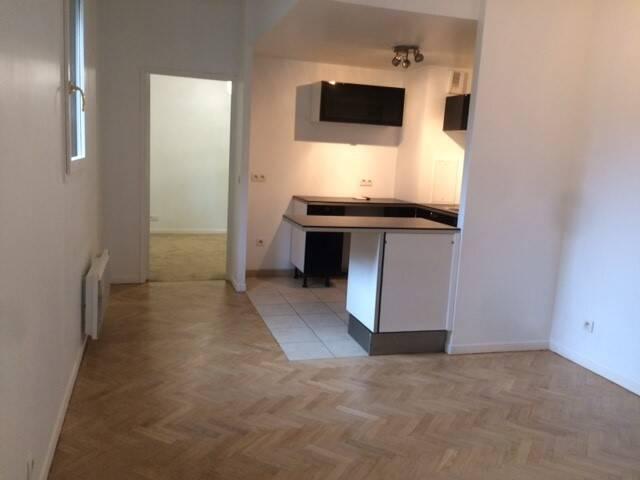2 PIECES ASNIERES40M2 IMMEUBLE RECENT 2007 PARKING