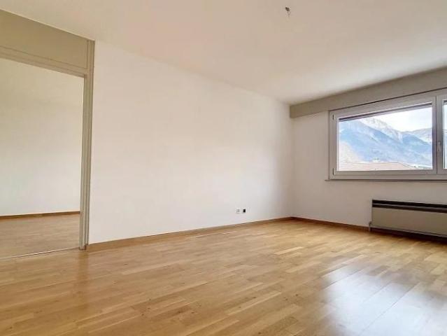 2 pièces au 6ème étage Centre ville de Martigny