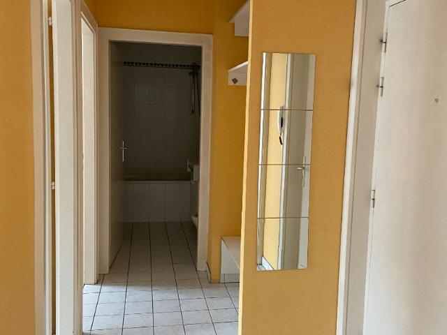 2 pièces avec balcon garage et cave