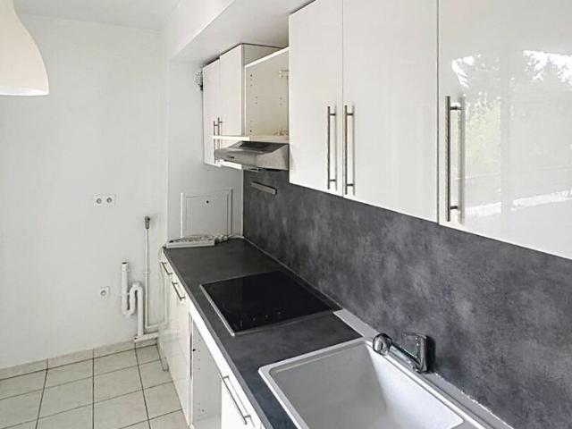 2 PIECES AVEC BALCON NOGENT SUR MARNE