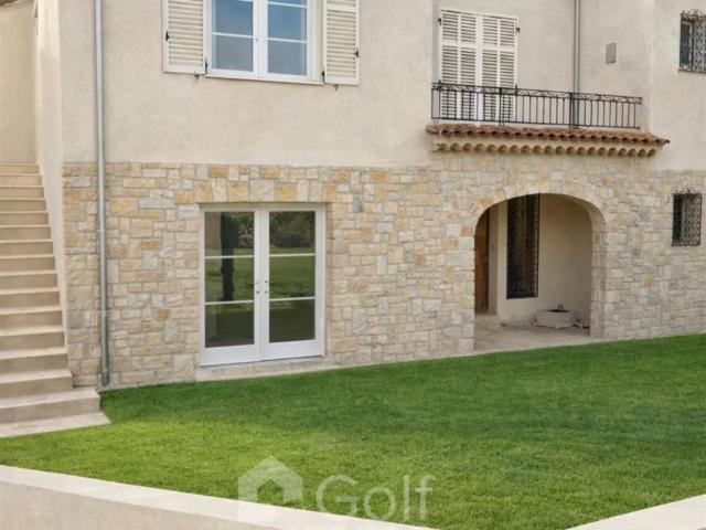 2 pièces de 31,9 m² avec jardin privatif de 41,5 m² 31m² Mouans Sartoux