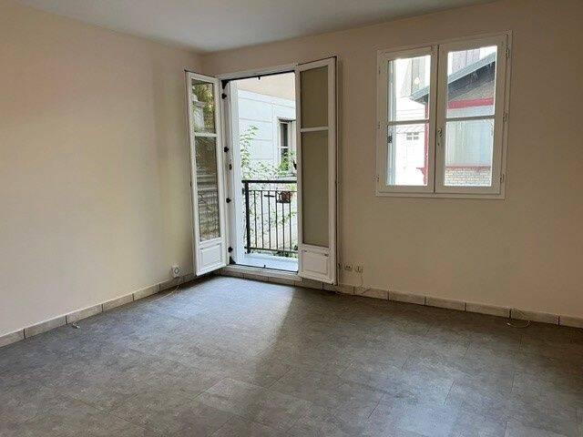 2 PIECES DE 39.50 M2 ENTIEREMENT RENOVE A SAINT MAURICE