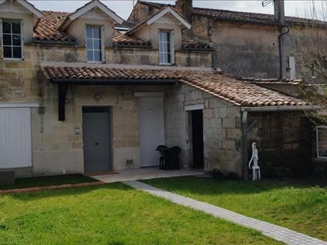 2 pièces Meublé 30,4 m² 1er étage Colocation non autorisée