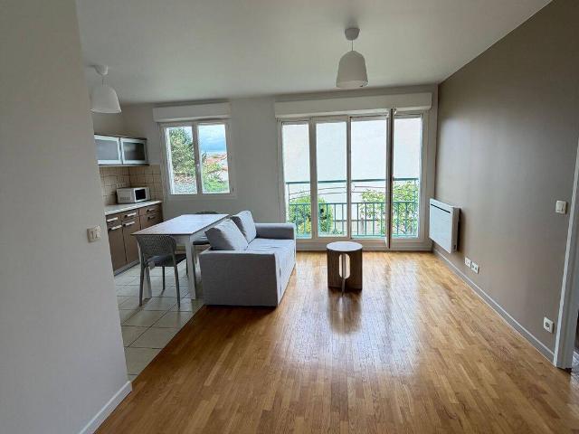 2 pièces meublé 41m² Centre ville LIMEIL BREVANNES DPE C État Neuf