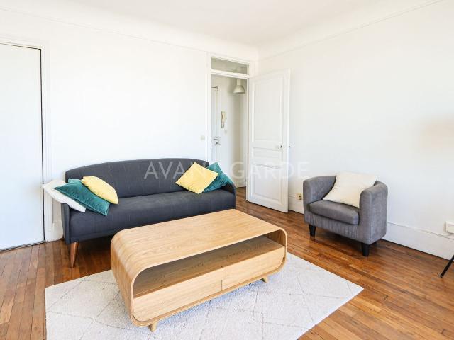 2 pièces meublé Rue de Berne 75008 Paris