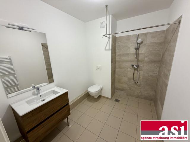 2 pièces neuf avec balcon et parking
