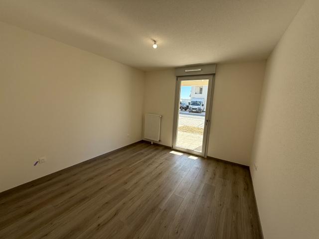 2 Pièces neuf avec parking