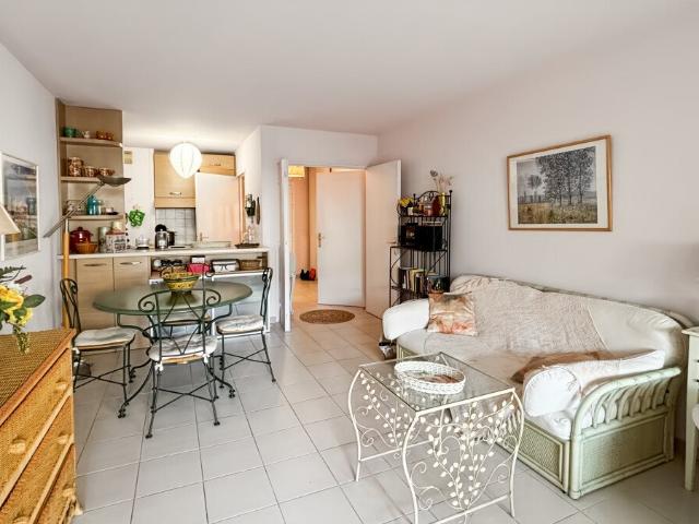 2 pièces plein centre Cannes Meynadier 47m² Cannes