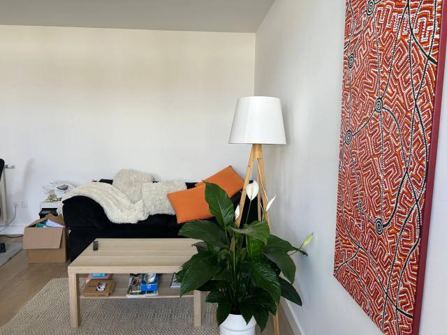 2 pièces récent avec parking et terrasse à Noisy le Roi