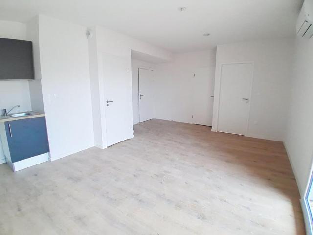 2 PIECES RESIDENCE NEUVE PARKING DOUBLE BALCON LA CITADINE EAUNES