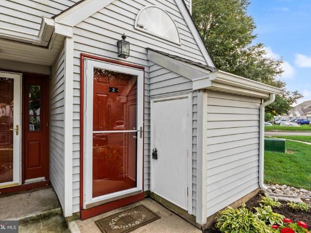 2 Pinewood Dr
