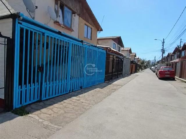 2 pisos. 3 dorm. 1 baño. Patio. Quincho. Maipú | 3 dormitorios por 120000. 00 en Maipú