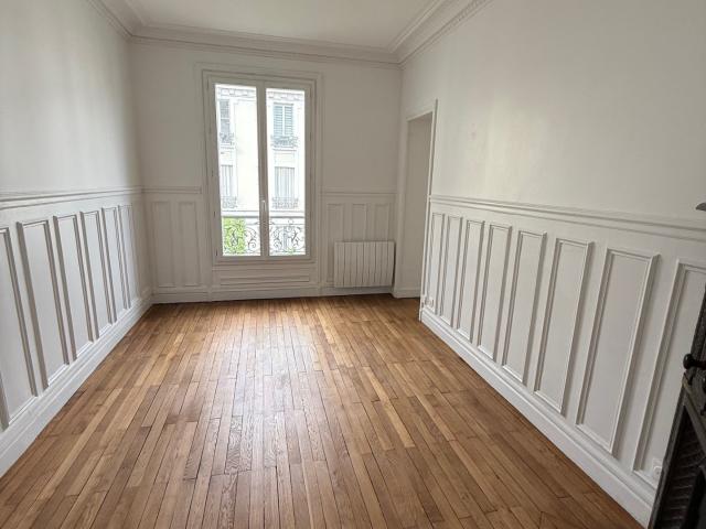 2 Place Bonaventure Leca 92130