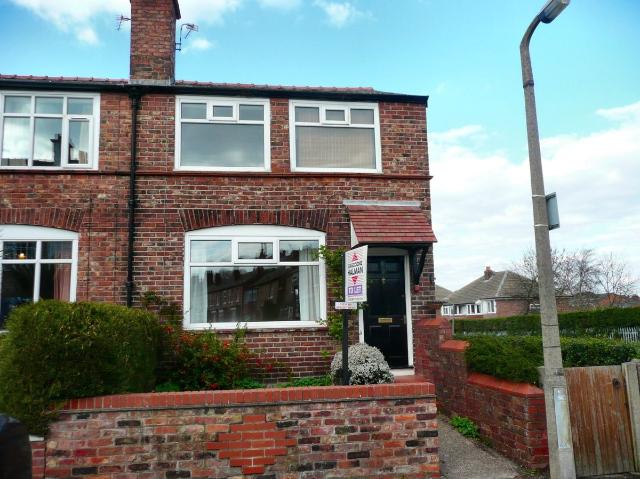2 Place Road, Altrincham WA14, 2 bed terraced house to rent, £1,400 pcm | PrimeLocation