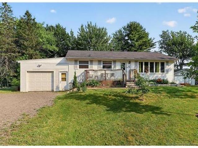 2 Pleasantview St, Lutes Mountain, NB, E1G 2S6 house for sale | Listing ID NB143315 | Royal LePage