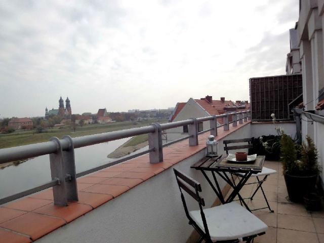 2 pok, widok na Warte, Katedrę, Centrum Poznań, Garbary