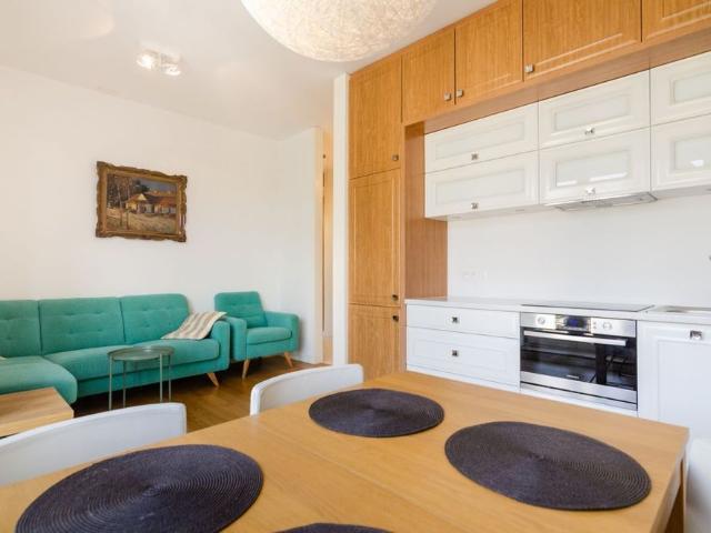 2 pokoje, 40 m2, w zadbanej kamienicy