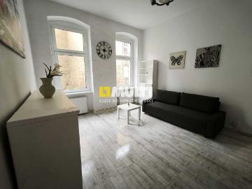 2 pokoje w centrum | Odświeżone | Niski czynsz