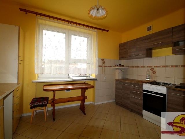 2 pokoje z kuchnią 55m2/teren grodzony/Centrum ul. Waryńskiego, Radom
