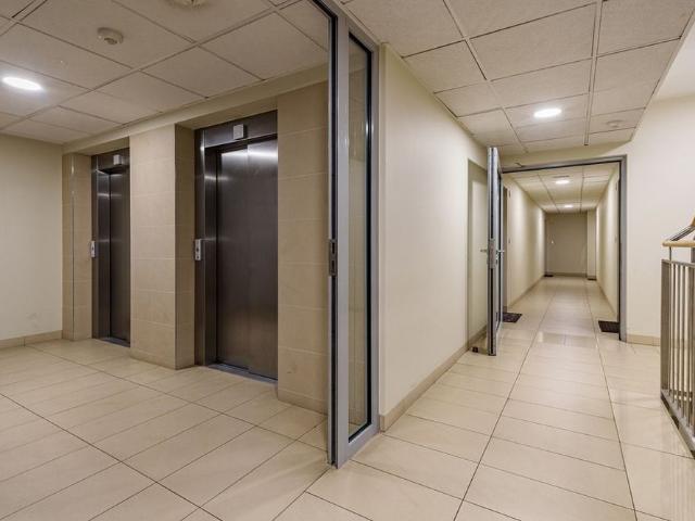 2 pokoje Al. Wyścigowa Garaż