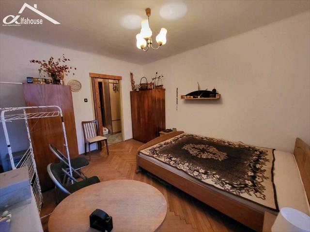 2 pokoje do własnej aranżacji z potencjałem na parterze polecam