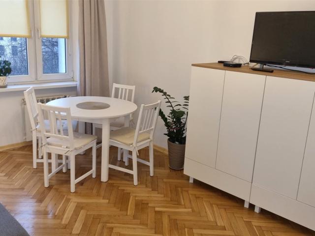 2 pokoje, parking, ogrodzony blok Łódź, Śródmieście