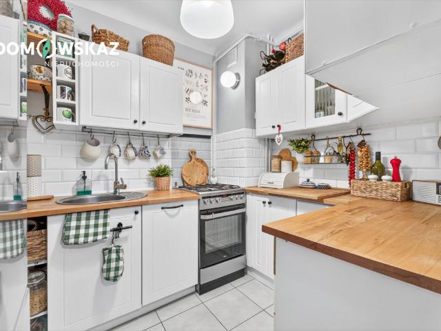 2 pokojowe mieszkanie 33,63 m2 balkon, piwnica, blisko komunikacji