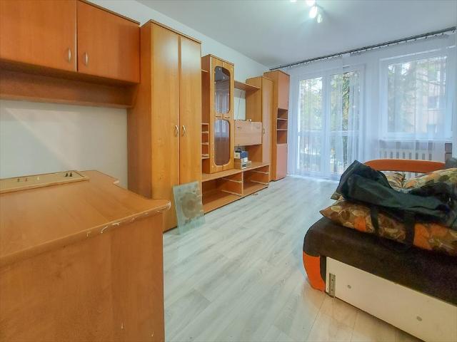2 pokojowe mieszkanie 33 m² z balkonem, piwnicą i parkingiem polecam