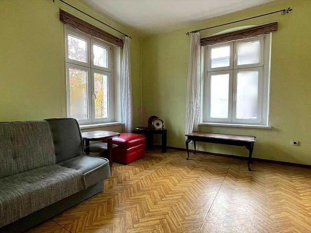 Sprzedam 2 pokojowe mieszkanie z potencjałem w centrum Świdnicy