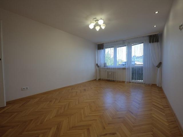 2 pokojowe mieszkanie z balkonem i windą polecam!