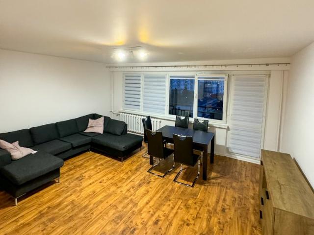 2 pokojowe mieszkanie z dużym potencjałem polecam