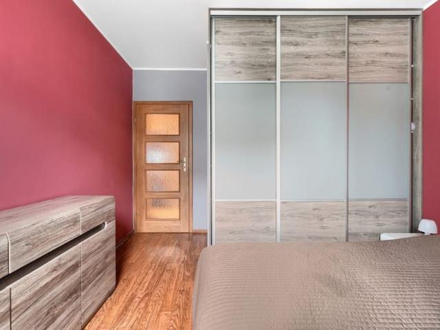 2 pokojowe mieszkanie z niezależnym układem 50.2 m²