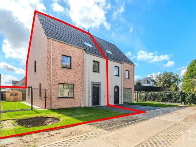 2 Prachtige nieuwbouw 5 slaapkamers!