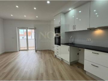 2 quarto, Almada Almada 100640959