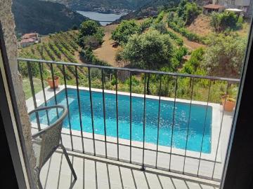 Casa para alugar em Alpendorada Várzea e Torrão - Varanda