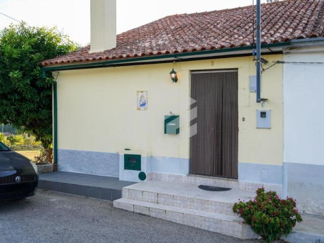 2 quarto, Coimbra Oliveira do Hospital 3400 105821611