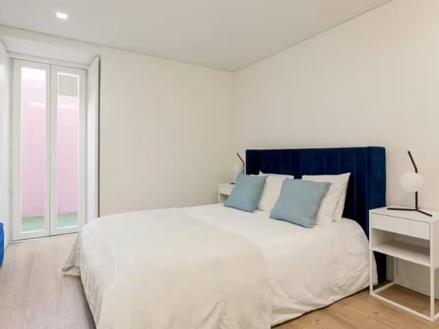 2 quarto, Lisbon Lisbon 1300 332 98401649