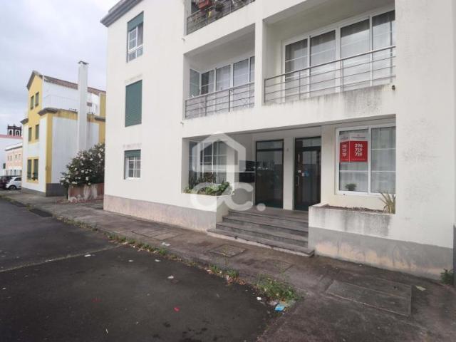 2 quarto, Ponta Delgada Ilha de São Miguel 66902160