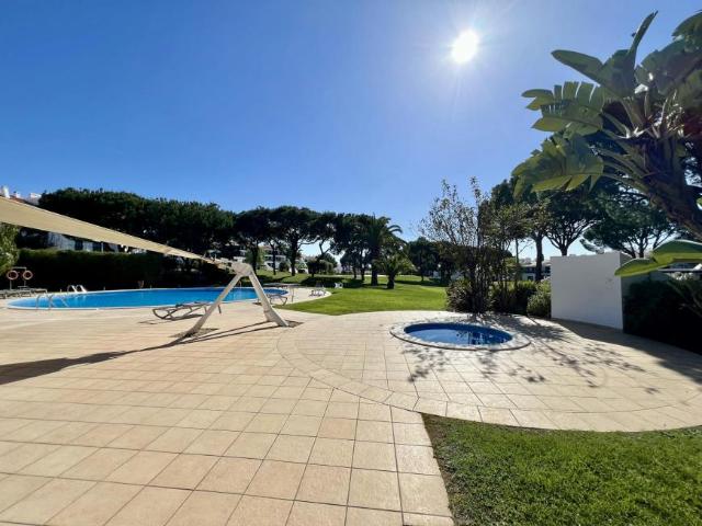 2 quarto, Quarteira Quarteira 8125 307 105741056