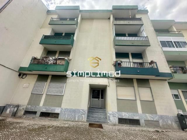2 quarto, Setúbal Moita 2860 102271037