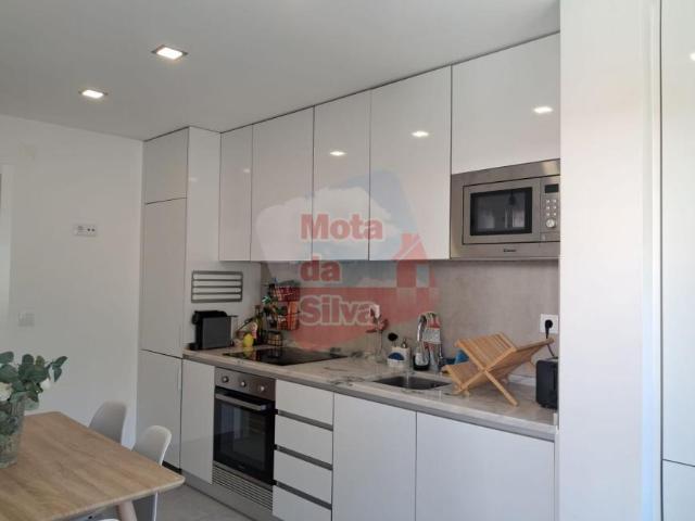 2 quarto, Setúbal Almada 2805 105653888