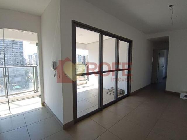 2 quartos, 1 suíte, 2 banheiros, 1 vaga. 64,60m com armários