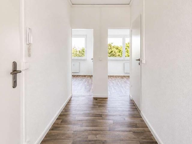 2 RW mit Balkon in der Südstadt zu vermieten!