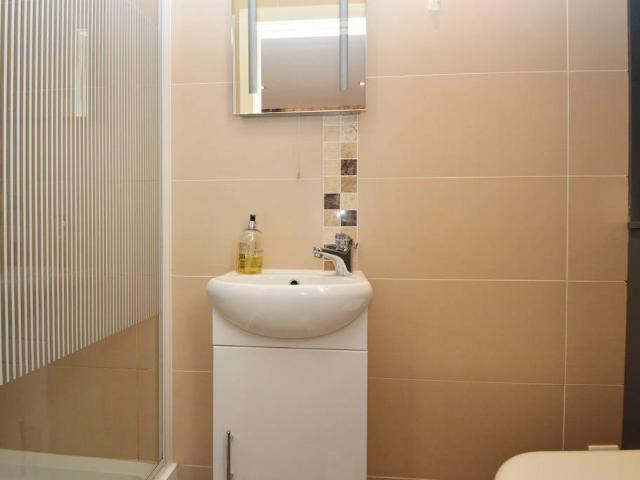 2 Rainhill Way, London, E3