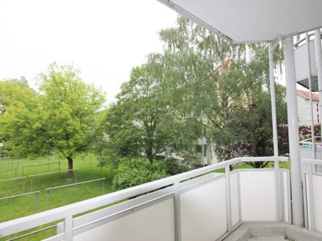 2 Raumwohnung mit Wintergarten und Balkon