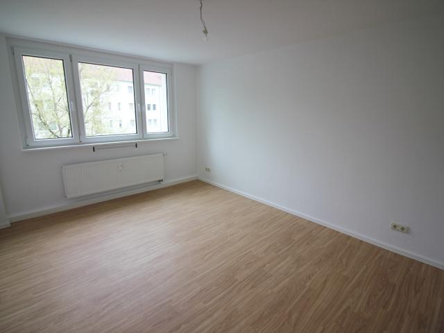 2 Raumwohnung mit Balkon