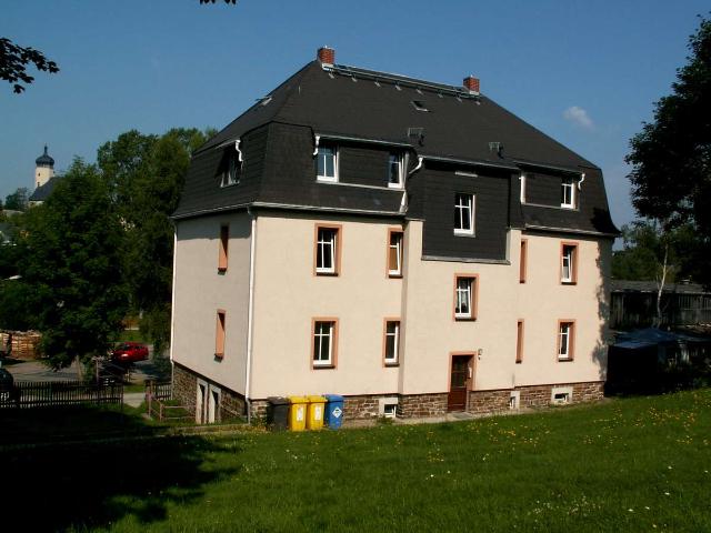 2 Raumwohnung mit großem Garten in zentrumsnaher Lage