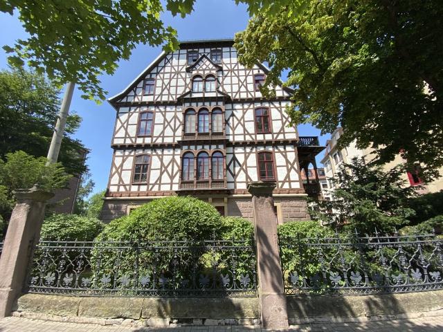 2 Raumwohnung mit großen Balkon in der Schillerstr./Bitte nur schriftliche Anfragen