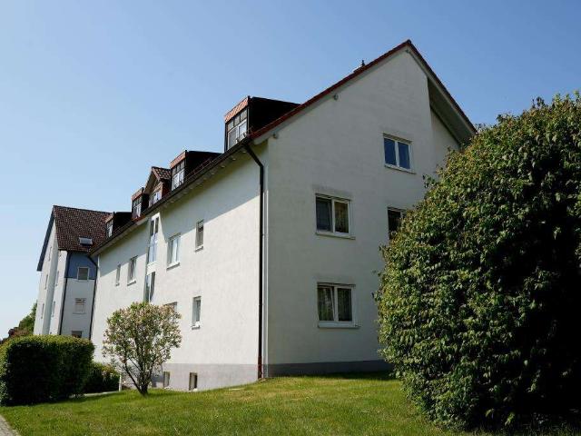 2 Raumwohnung im DG mit Westbalkon sucht Mieter