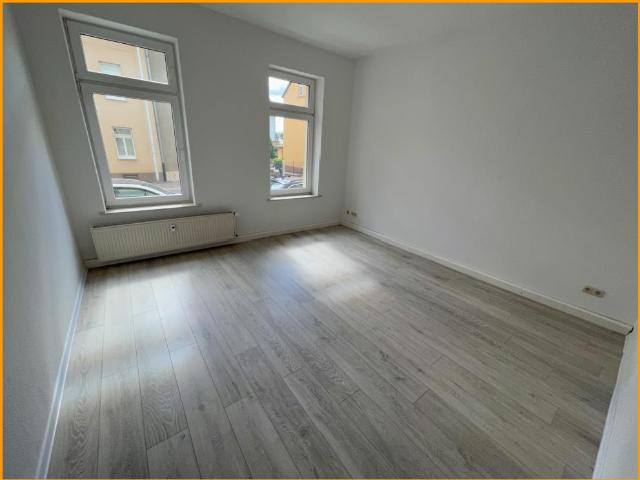 2 Raum EG Wohnung in Zwötzen mit Mietergarten!